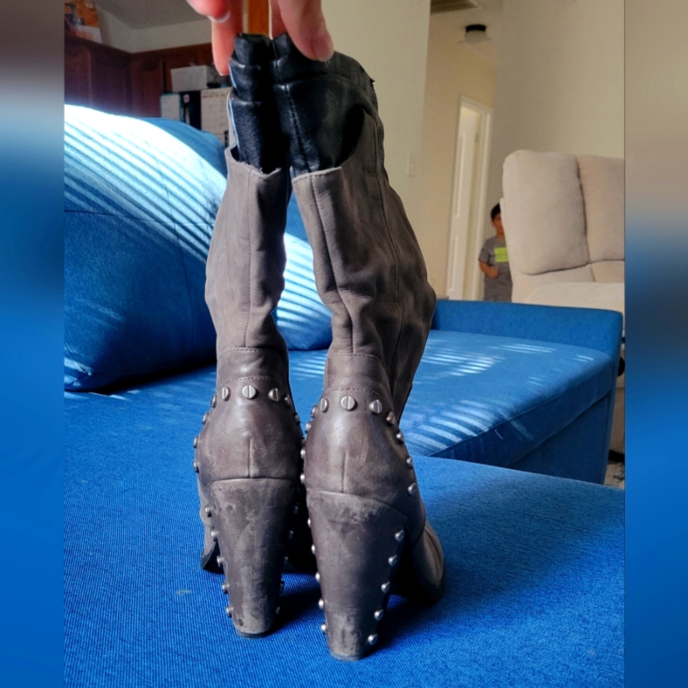 JS Boots - Picture 2 of 11